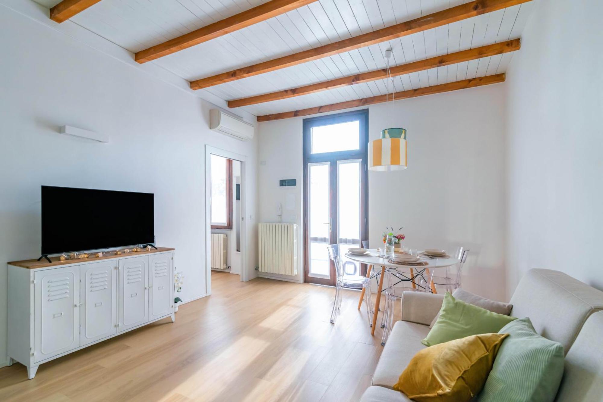 Casa Allegra_bilocale in centro con posto auto Pavia Esterno foto